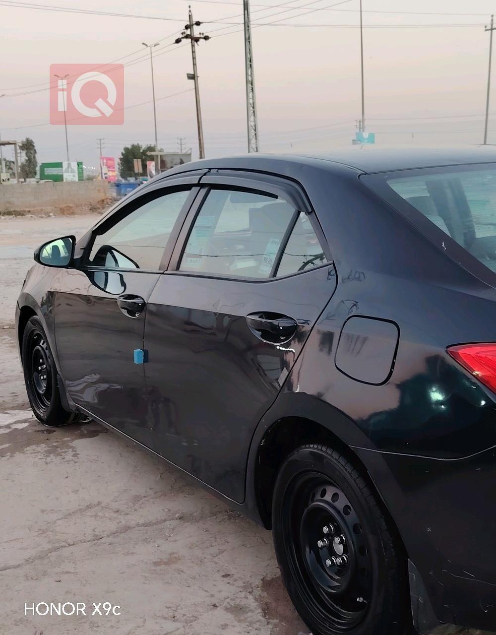 تۆیۆتا کۆرۆلا